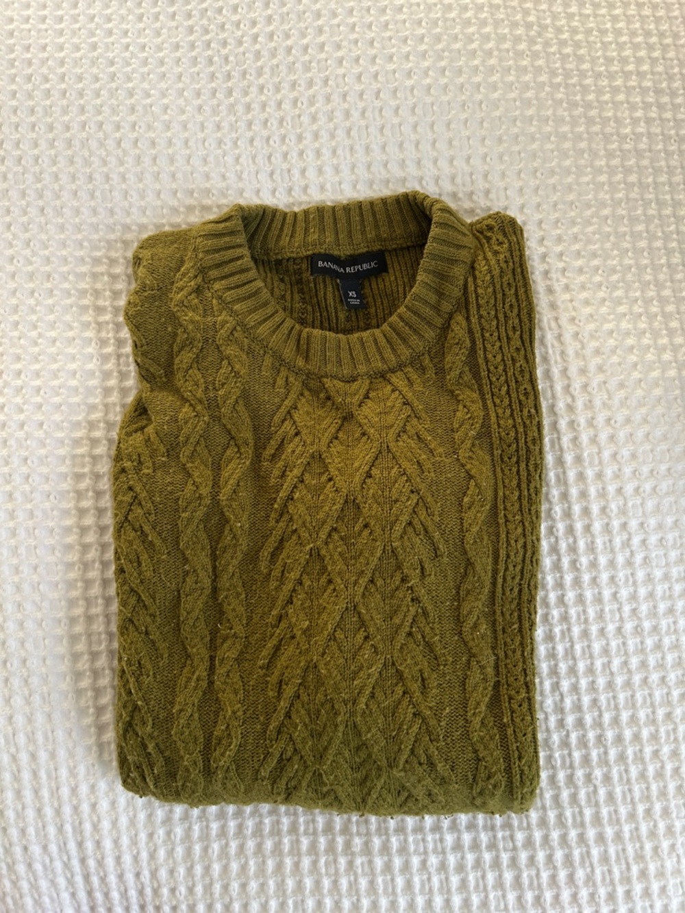 Banana Republic Women’s  Olive Green Cable-Knit Crewneck Sweater